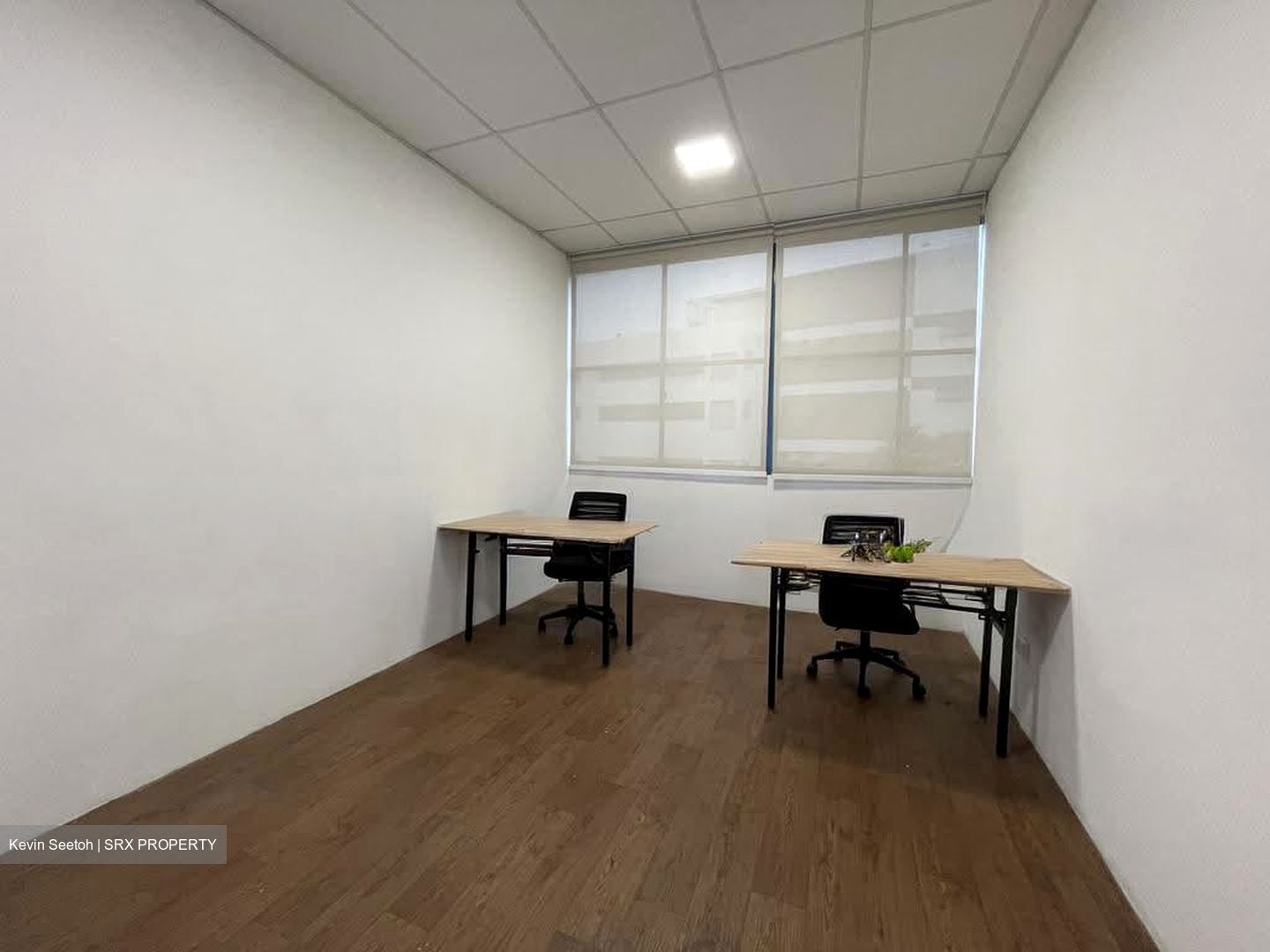Jalan Singa (D14), Office #626850061